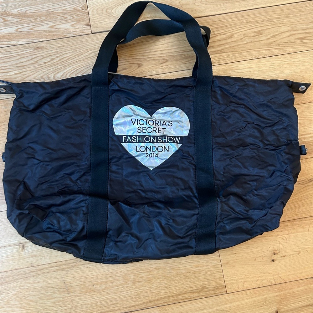 NEw Victoria’s Secret bag never used